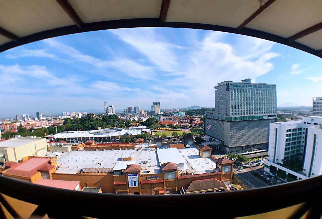 1 Bedroom Apartment, Melaka Cbd Town Center- Hosted By Private Locals Resident, Balcony With City Skyline View Or Seaview, Opposite Malls, Tv Box, 5 Minutes To Jonker Street, 말라카 외부 사진