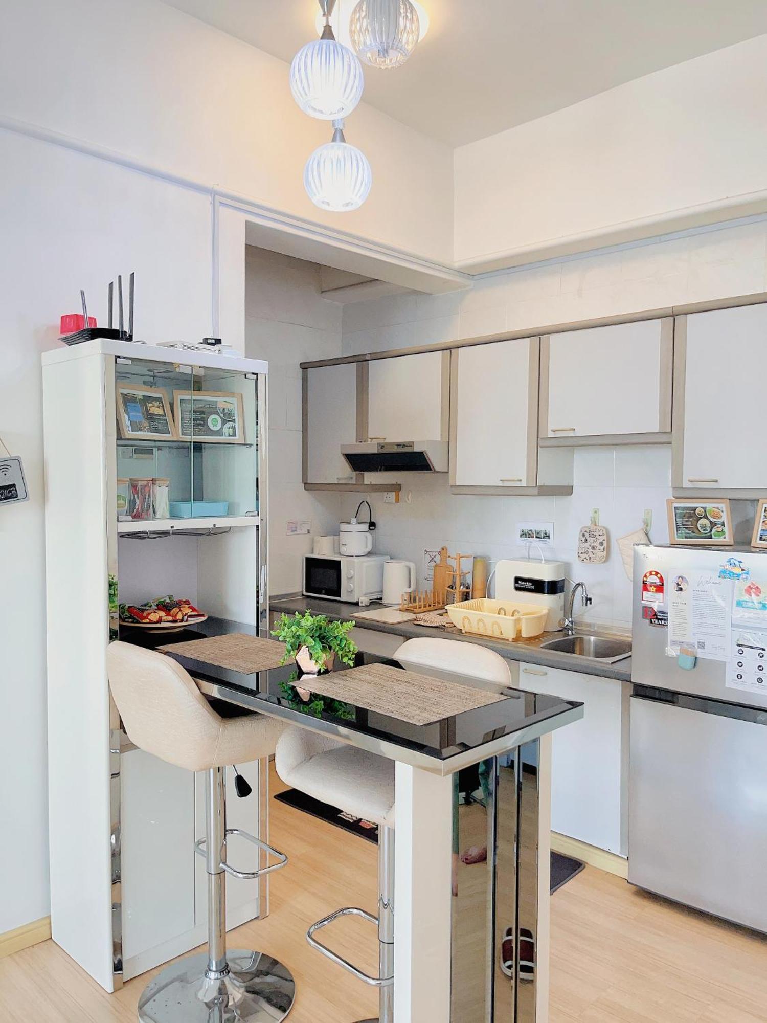 1 Bedroom Apartment, Melaka Cbd Town Center- Hosted By Private Locals Resident, Balcony With City Skyline View Or Seaview, Opposite Malls, Tv Box, 5 Minutes To Jonker Street, 말라카 외부 사진