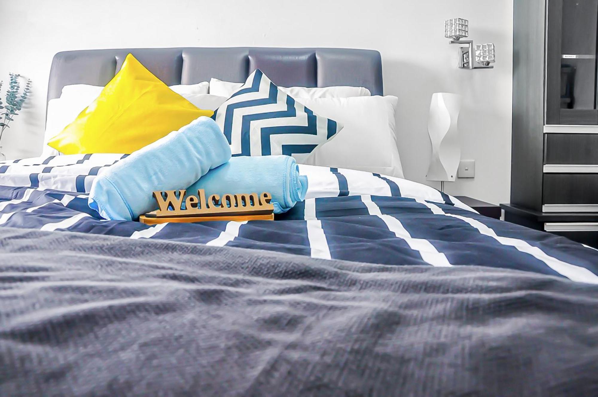 1 Bedroom Apartment, Melaka Cbd Town Center- Hosted By Private Locals Resident, Balcony With City Skyline View Or Seaview, Opposite Malls, Tv Box, 5 Minutes To Jonker Street, 말라카 외부 사진