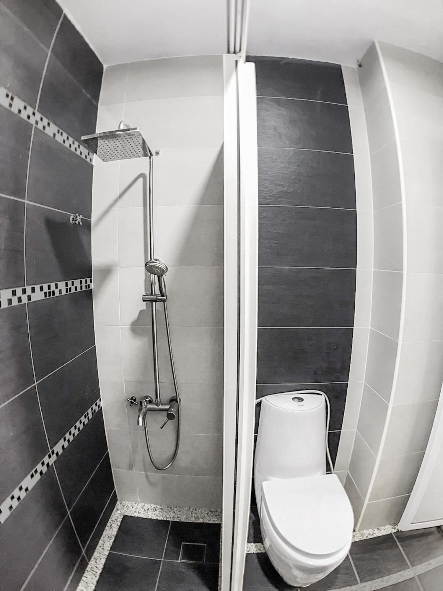 1 Bedroom Apartment, Melaka Cbd Town Center- Hosted By Private Locals Resident, Balcony With City Skyline View Or Seaview, Opposite Malls, Tv Box, 5 Minutes To Jonker Street, 말라카 외부 사진